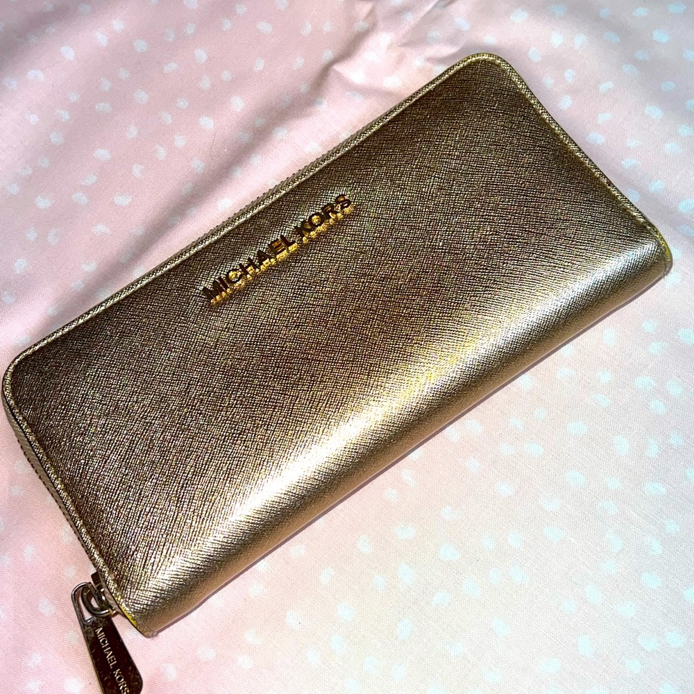 Michael Kors wallet